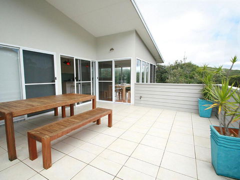 Coast - Accommodation Cairns 7