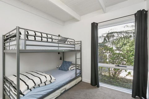 Mysa Anglesea Sleeps 7 WiFi Netflix Cafes Shops - Accommodation Cairns 4