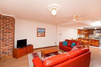 Birchgrove Terrace Unit 3 - Accommodation Cairns 2