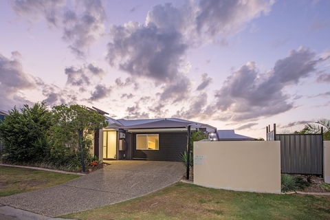 Anaheim Park Oasis - Accommodation Cairns 3