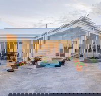 Elegance on She Oak - Accommodation Cairns