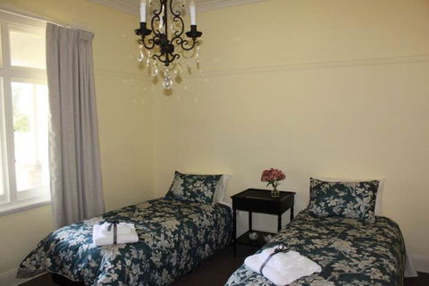 River Front Estate - Accommodation Cairns 5