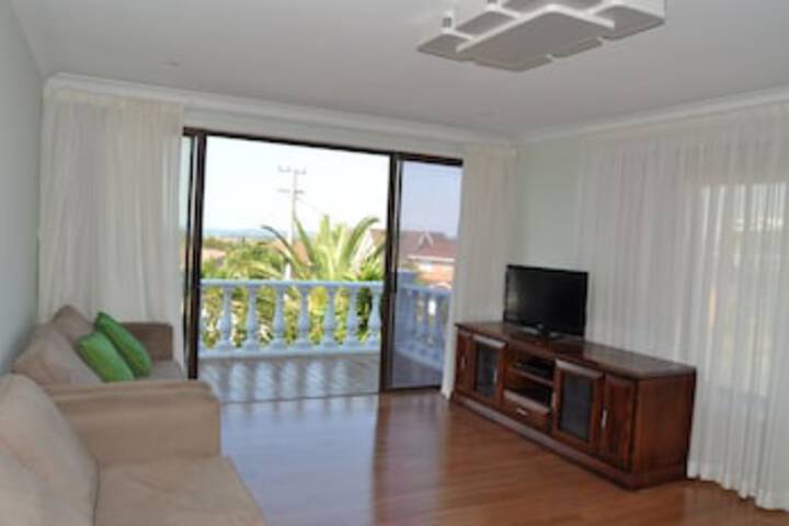Mount Warrigal NSW Accommodation Cairns