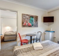 Arena Hotel - Accommodation Cairns