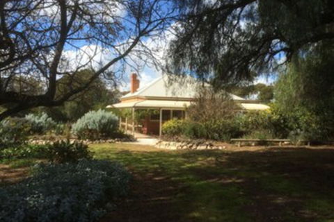 Thalia Getaway Villa - Accommodation Cairns 1