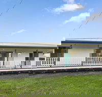 Settle in on 260 Settlement in Cowes - Accommodation Cairns