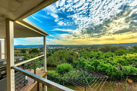 Highview - Accommodation Cairns 0
