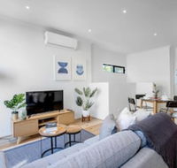 89 Fancy Doncaster Home - Accommodation Cairns