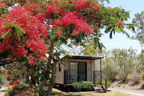 Book Mount Larcom Accommodation Vacations Accommodation Cairns Accommodation Cairns