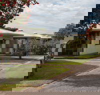 Pine Country Caravan Park - Accommodation Cairns