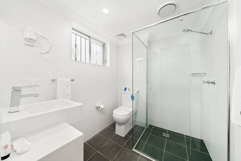 WM Hotel Bankstown - Accommodation Cairns 4