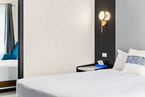 WM Hotel Bankstown - Accommodation Cairns 0