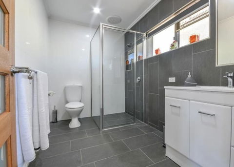Yungaburra  Lodge - Accommodation Cairns 2