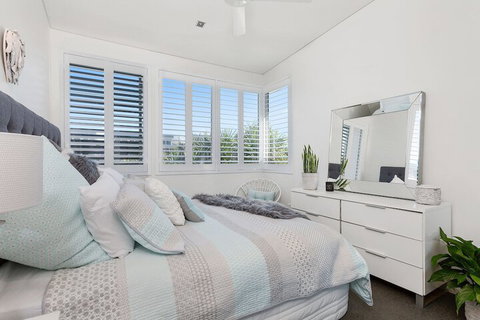 COASTAL CHIC At CASUARINA - Accommodation Cairns 1