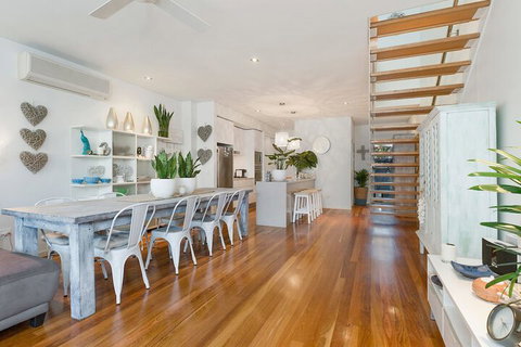 COASTAL CHIC At CASUARINA - Accommodation Cairns 2