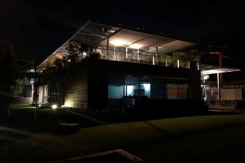 Two Bedroom Gem Short Drive To MONA - Accommodation Cairns 2