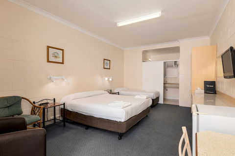 Blue Seas Motel - Accommodation Cairns 6