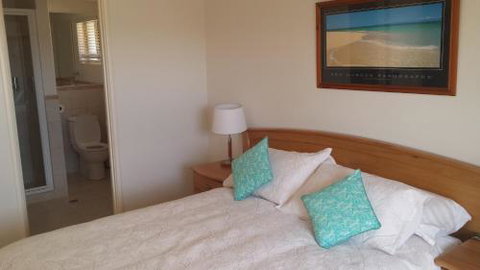 Alexander Drive B & B - Accommodation Cairns 3