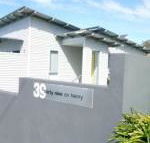 Stylish Holiday Unit - Accommodation Cairns