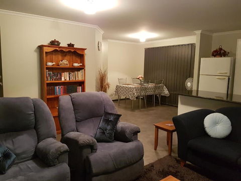 Wudinna Farm View - Accommodation Cairns 1