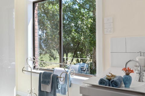 Birch Lane - Accommodation Cairns 4