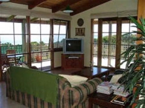 Lantauanan - Accommodation Cairns 4