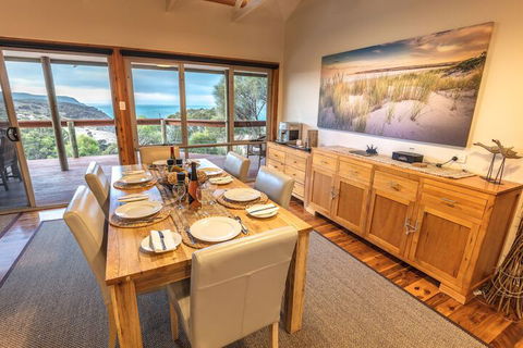 Sea Dragon Lodge & Villas - Accommodation Cairns 7