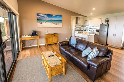 Sea Dragon Lodge & Villas - Accommodation Cairns 5