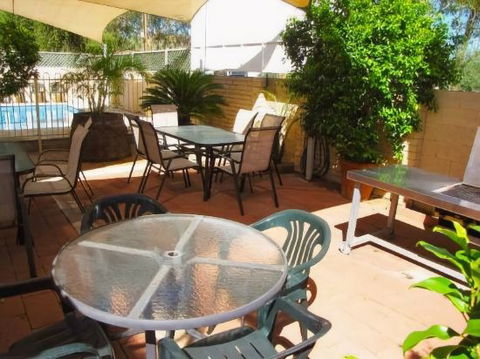 White Gum Motel - Accommodation Cairns 1