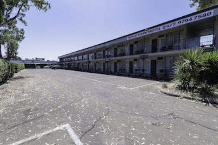 Doveton VIC Accommodation Cairns