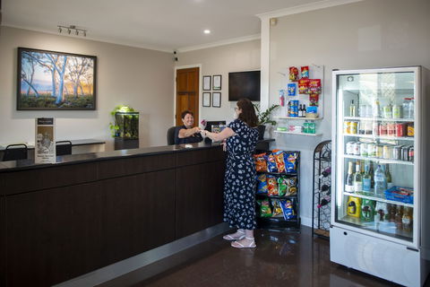 Highlander Motor Inn & Apartments - Accommodation Cairns 4