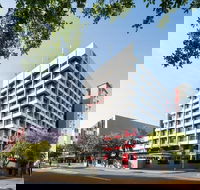 H on Smith Hotel - Accommodation Cairns