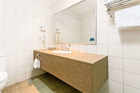 Quality Inn & Suites The Menzies - Accommodation Cairns 3