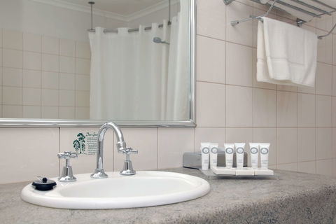 Quality Inn & Suites The Menzies - Accommodation Cairns 5