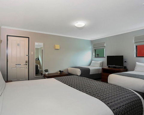 Quality Inn & Suites The Menzies - Accommodation Cairns 4