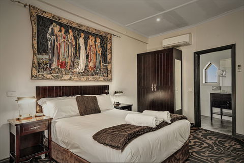 Kryal Castle - Accommodation Cairns 3