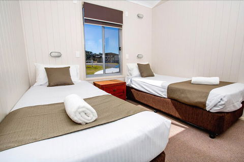 Reflections Holiday Parks Shaws Bay - Accommodation Cairns 6