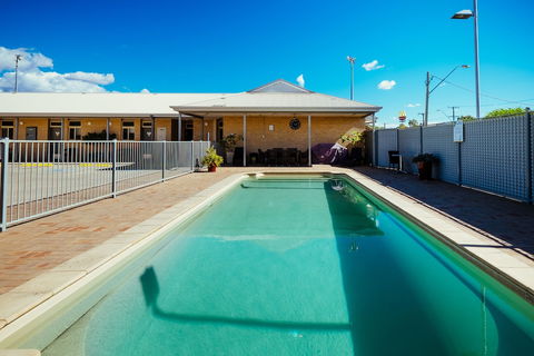 Club Motor Inn - Accommodation Cairns 5