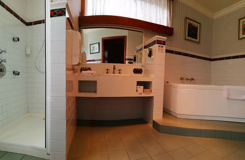 Motel Mayfair On Cavell - Accommodation Cairns 5