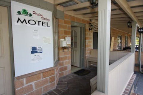 Picton Valley Motel - Accommodation Cairns 0