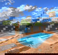 Cousins Motor Inn - Accommodation Cairns