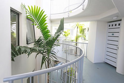 Beach Club Resort - Accommodation Cairns 2