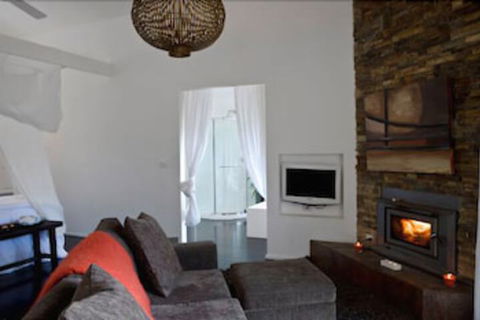 Blue Cliffs Retreat - Accommodation Cairns 4