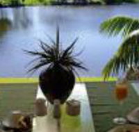 Alexander Lakeside Bed  Breakfast - Accommodation Cairns