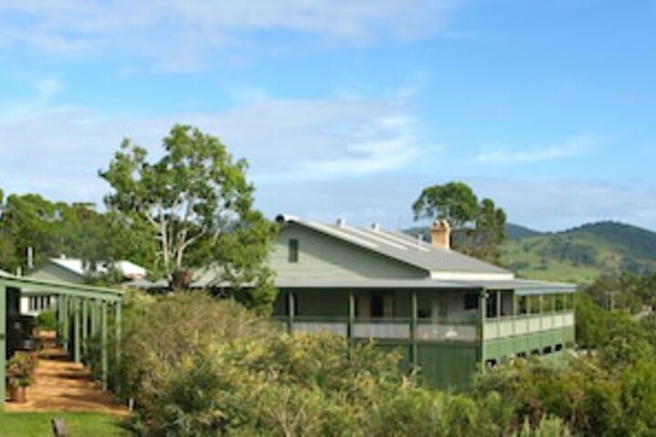 Kybong QLD Accommodation Cairns