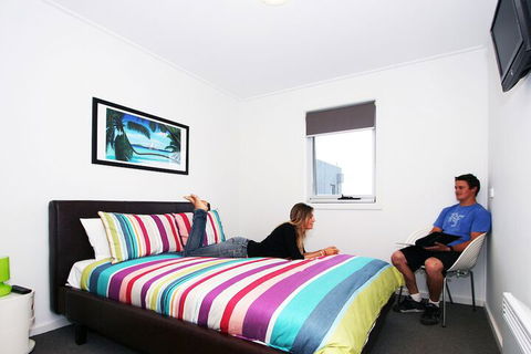 The Island Accommodation - Hostel - Accommodation Cairns 5