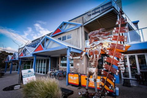 The Island Accommodation - Hostel - Accommodation Cairns 0