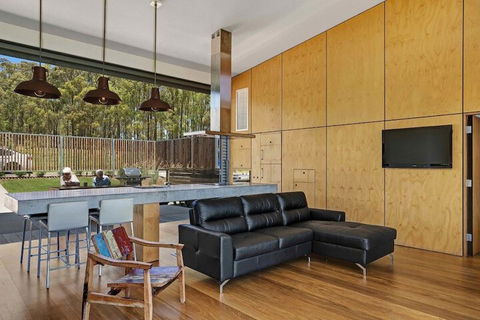 The Longhouse Suite 2 - Accommodation Cairns 7
