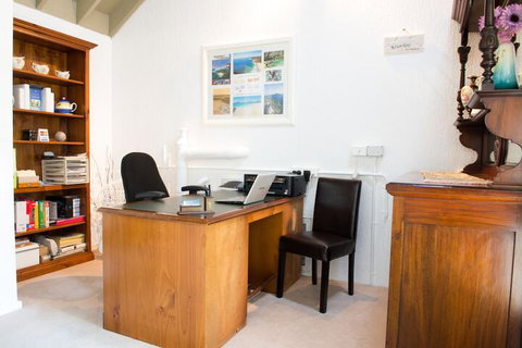 Nelson Bay Bed & Breakfast - Accommodation Cairns 7