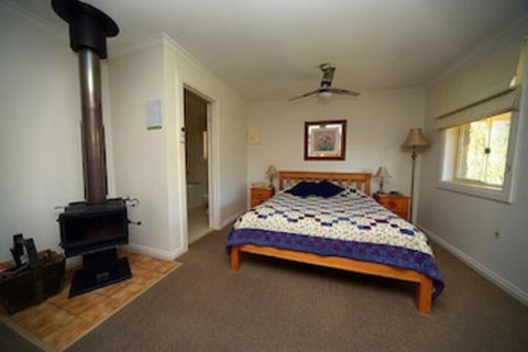 Riesling Trail & Clare Valley Cottages - Accommodation Cairns 4